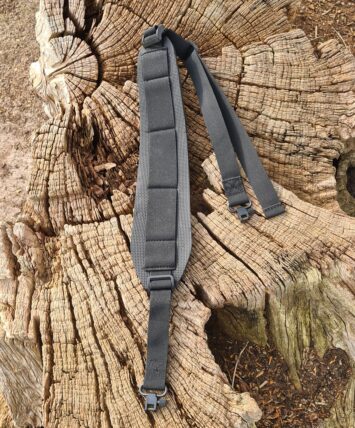 Brede neopreen geweerriem zwart